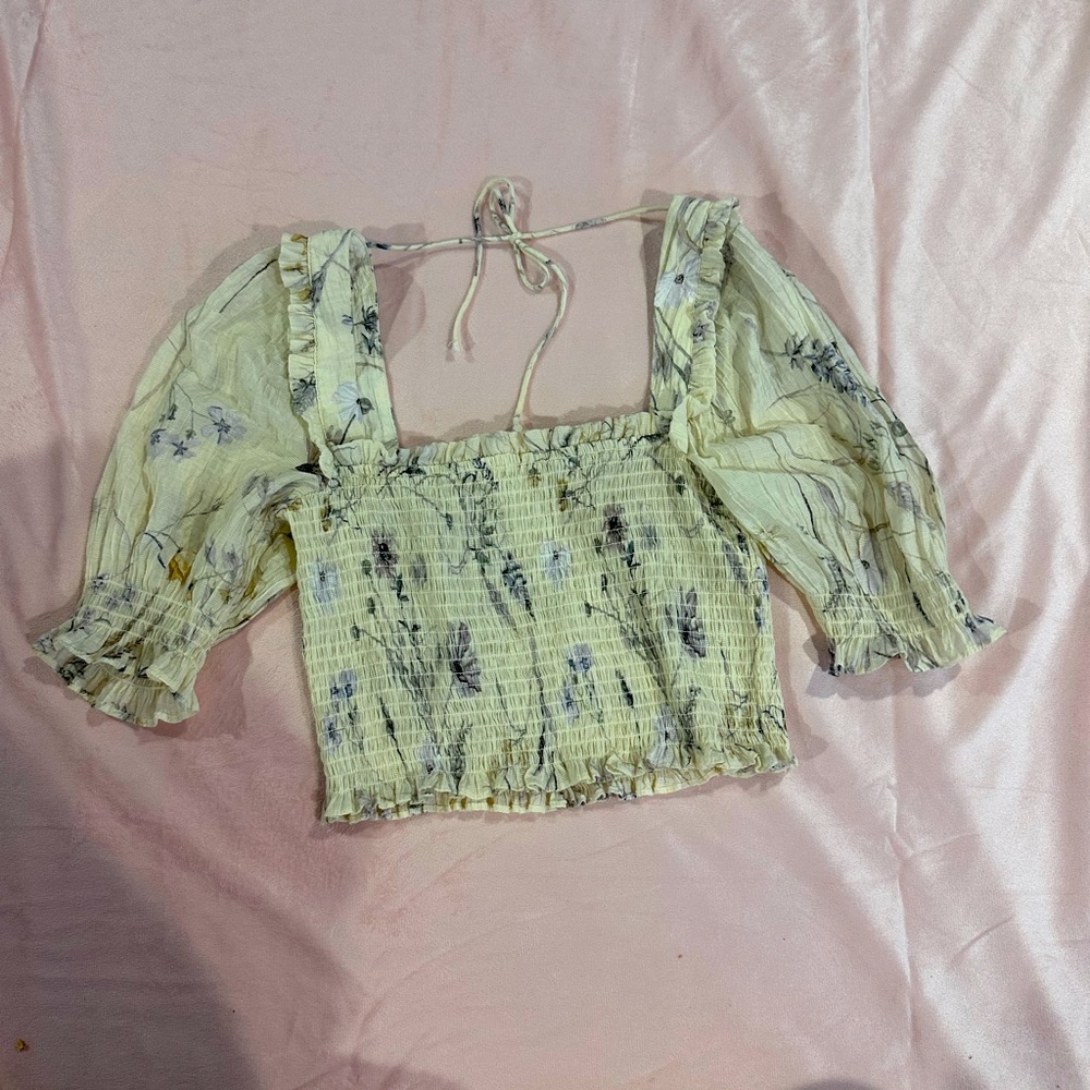 H&M size medium floral crop top